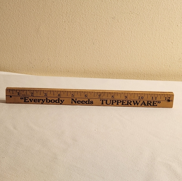 Vintage Everybody Needs Tupperware Folding Yardstick Made in USA - Picture 10 of 11